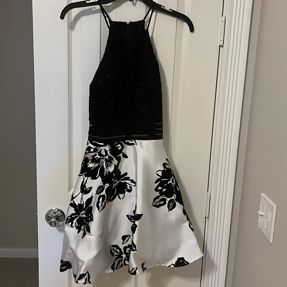 Formal dress, homecoming, prom